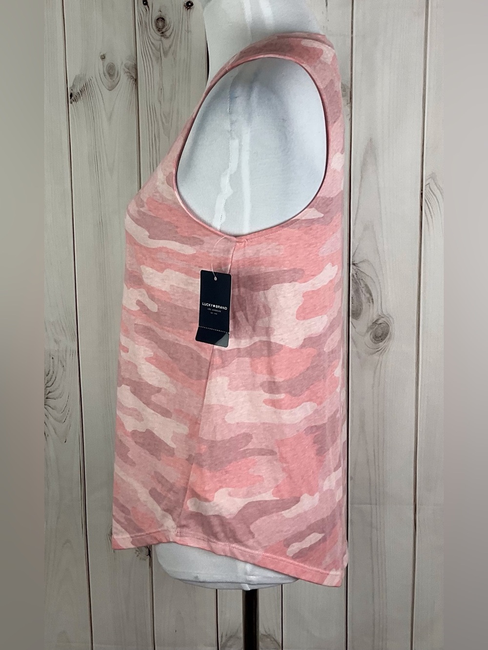 Lucky Brand Women's Pink Camo Camouflage Lightweight Sleeveless Tank Top S NWT - Picture 4 of 12
